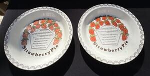 2 Vintage 1980’s Strawberry Pie Recipe Pie Plates Dish USA Collectable
